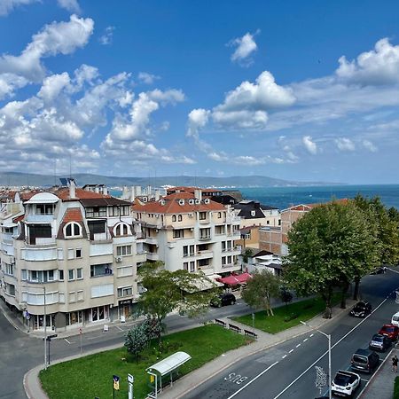 Alexandr Apartments Vigo 内塞伯尔 外观 照片