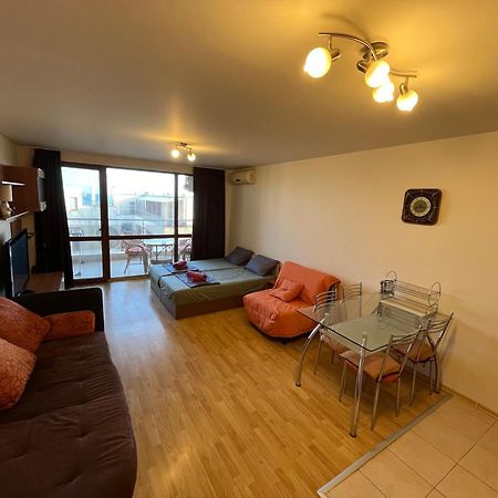 Alexandr Apartments Vigo 内塞伯尔 外观 照片