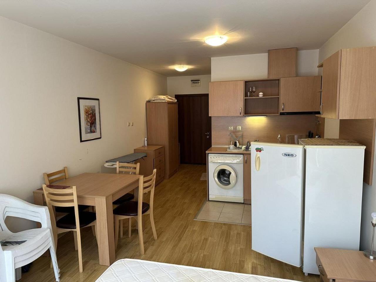Alexandr Apartments Vigo 内塞伯尔 外观 照片