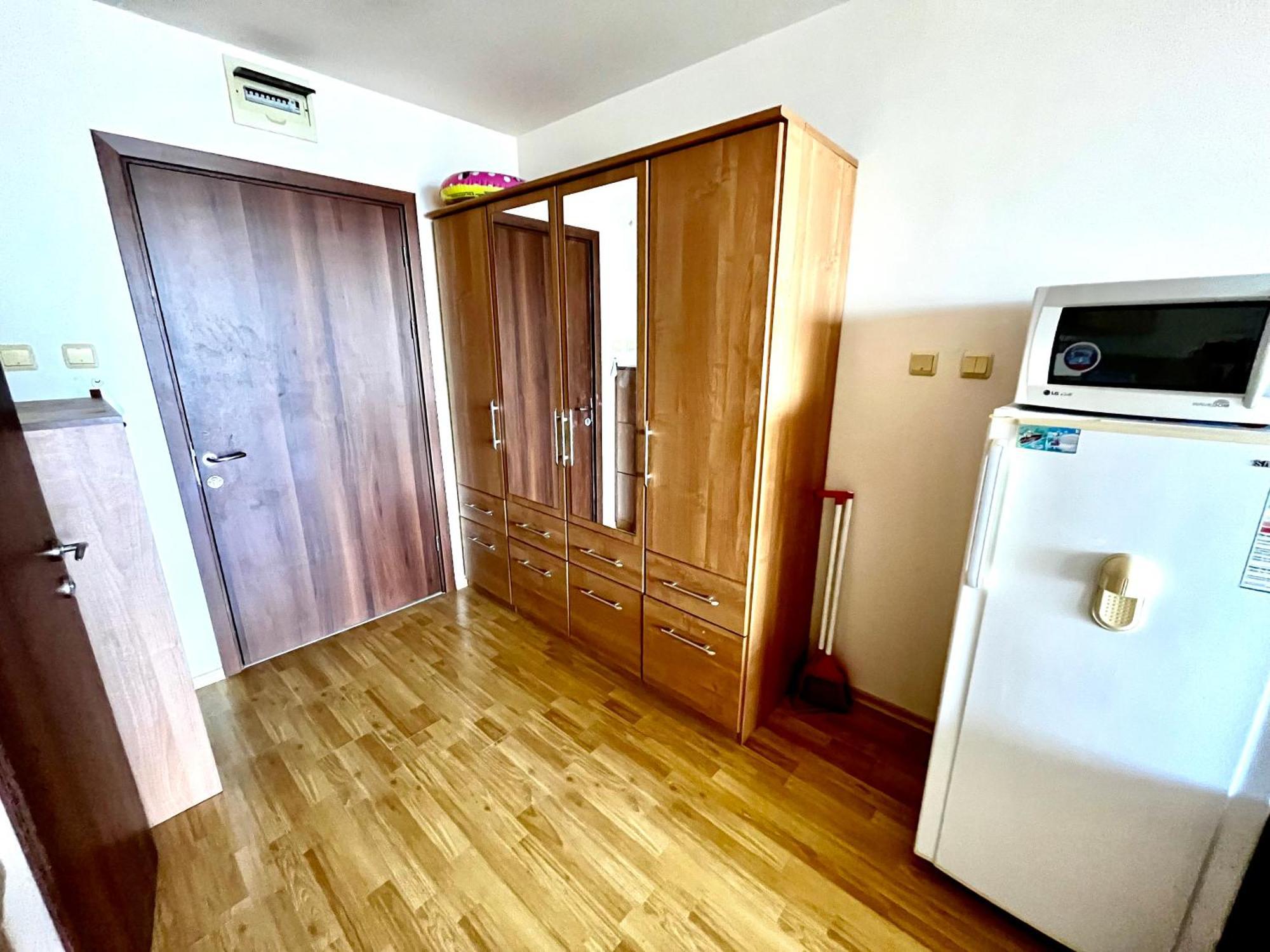 Alexandr Apartments Vigo 内塞伯尔 外观 照片