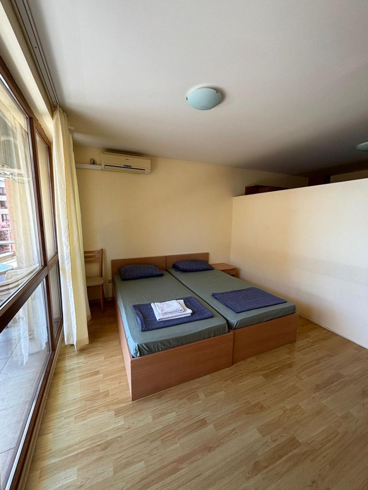 Alexandr Apartments Vigo 内塞伯尔 外观 照片