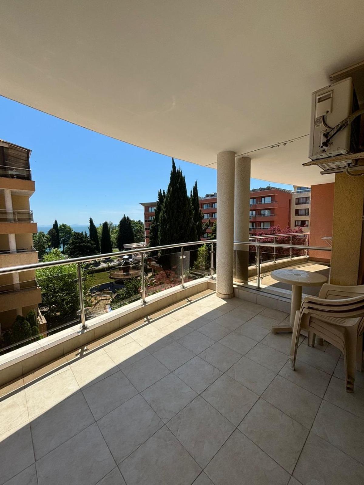 Alexandr Apartments Vigo 内塞伯尔 外观 照片