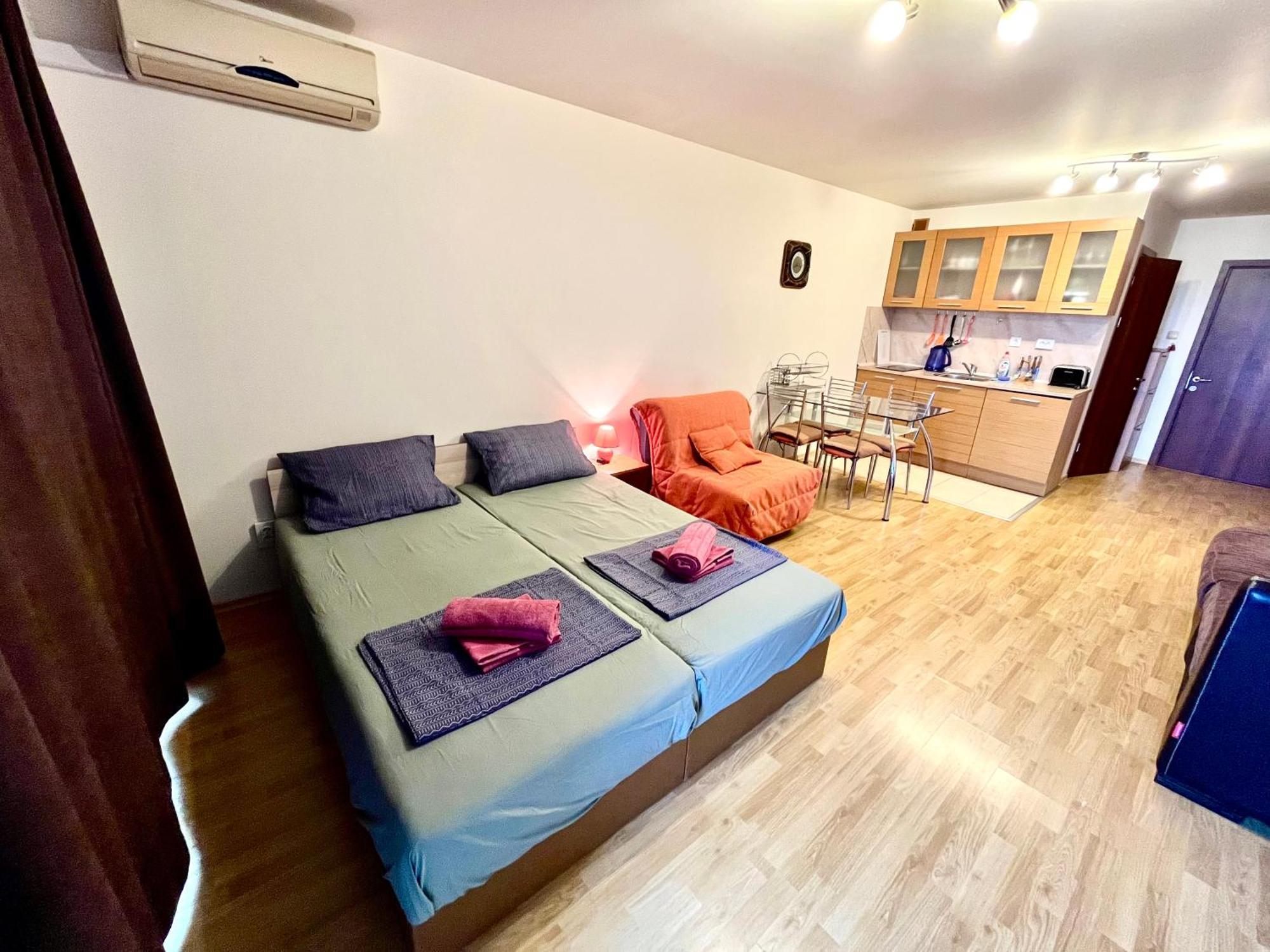 Alexandr Apartments Vigo 内塞伯尔 外观 照片