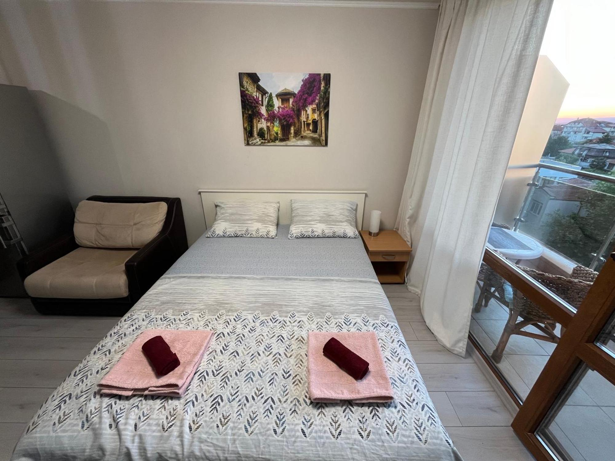 Alexandr Apartments Vigo 内塞伯尔 外观 照片