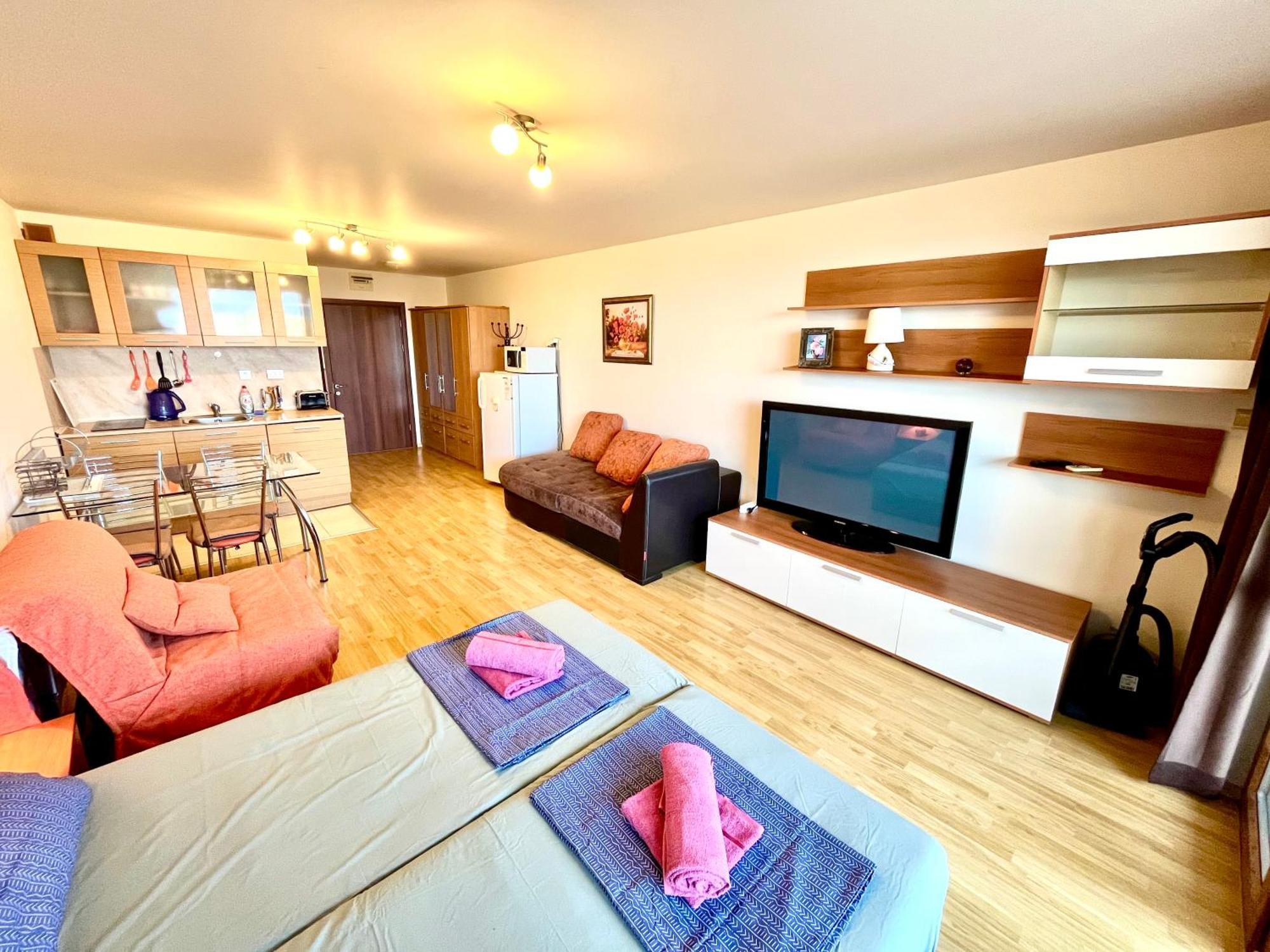 Alexandr Apartments Vigo 内塞伯尔 外观 照片