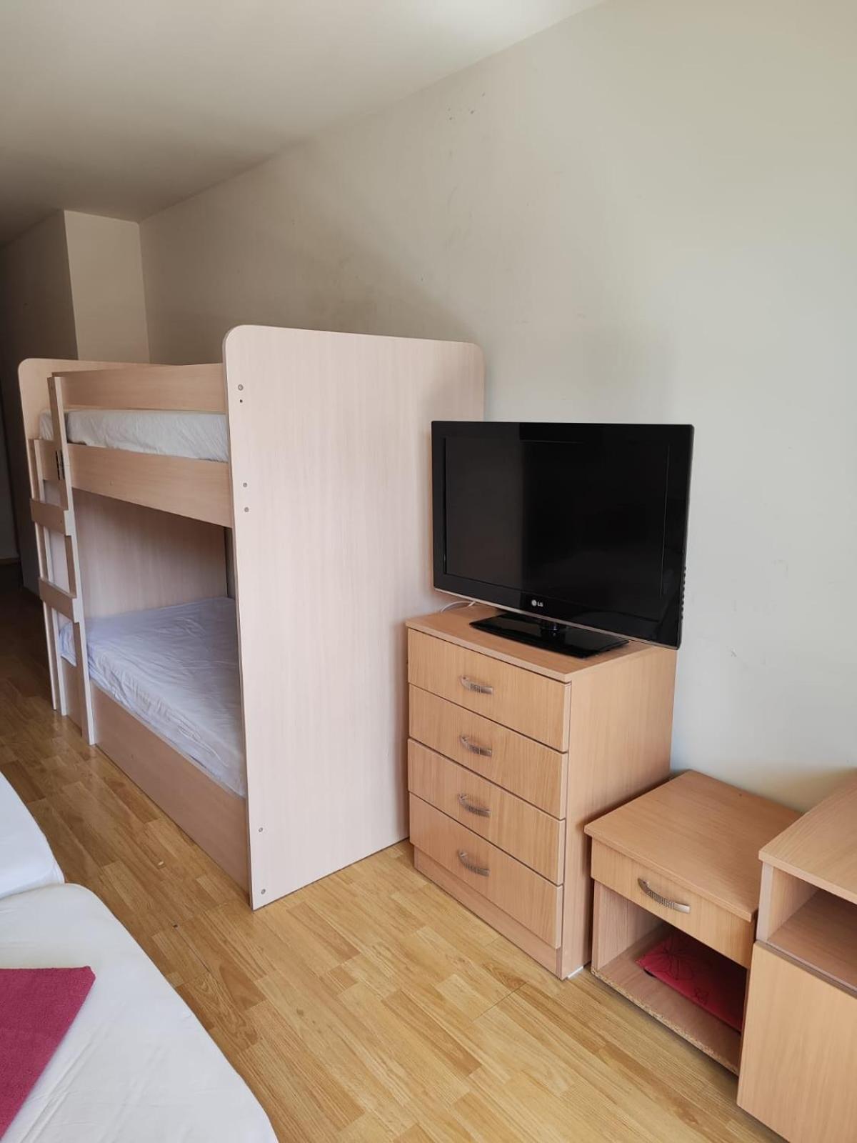 Alexandr Apartments Vigo 内塞伯尔 外观 照片